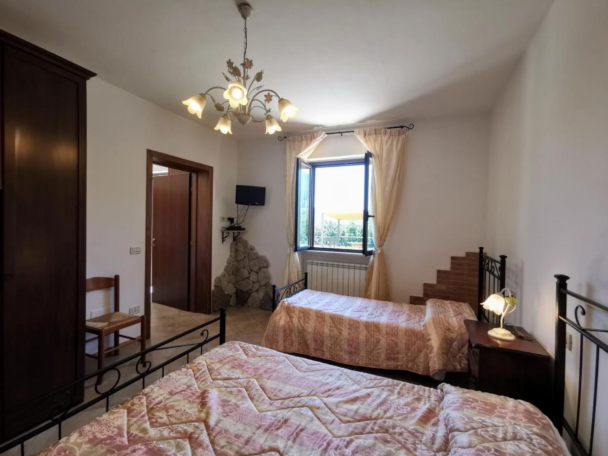 Agriturismo Sole Luna Piano Delle Pieve Ruang foto