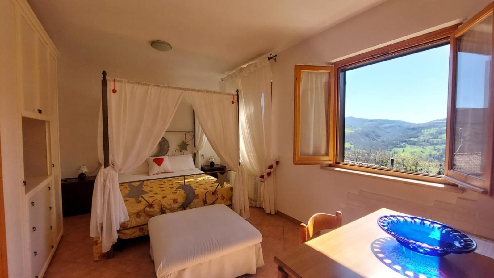Agriturismo Sole Luna Piano Delle Pieve Bagian luar foto