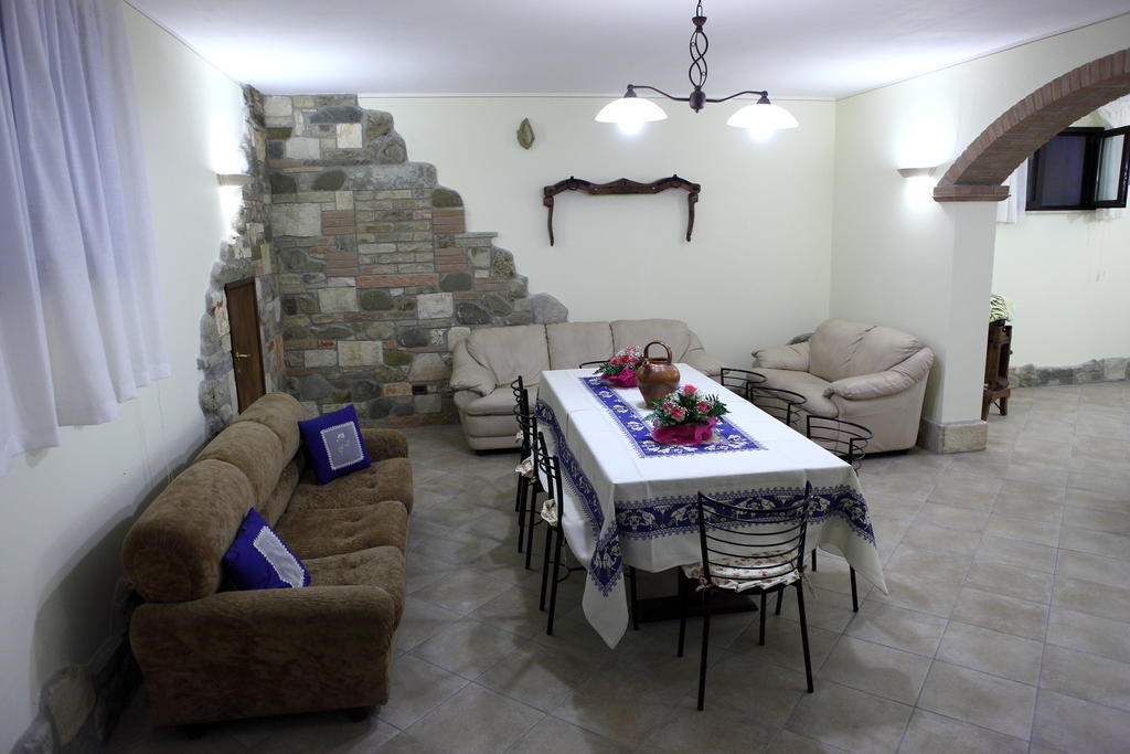 Agriturismo Sole Luna Piano Delle Pieve Bagian luar foto
